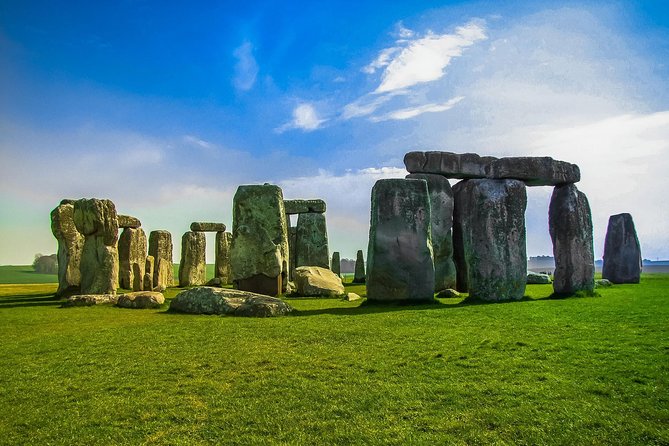 Stonehenge Independent Visit with Private Driver by Luxury Sedan - Why the private drive changes the Stonehenge day