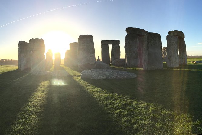 Stonehenge Private Car Tour with Driver Guide - The Long Road From London to Stonehenge