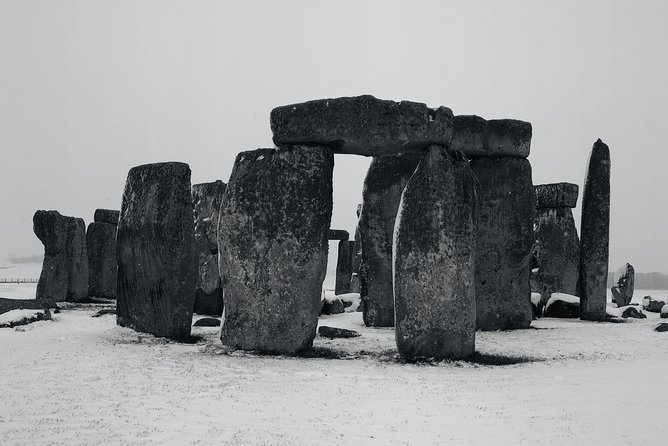 Stonehenge Private Car Tour with Driver Guide - Personal Pickup in Central London