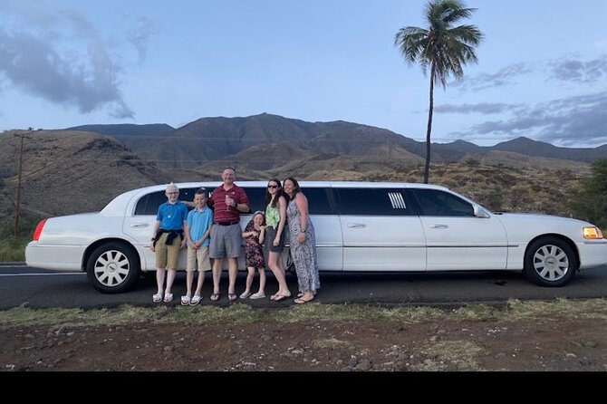 Stretch Limousine Private Transfer around the Island of Maui - The guide is the key part of the experience
