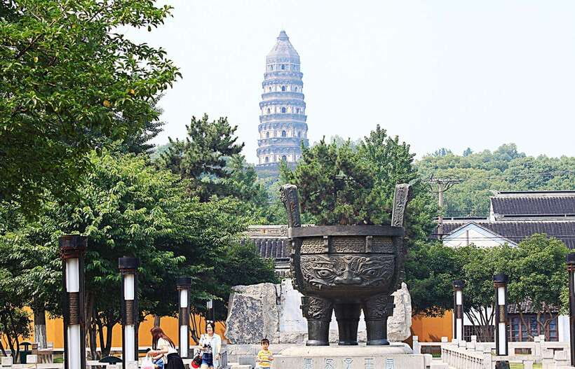 Suzhou Flexible Guided Day Trip from Shanghai by Private Car - Tiger Hill and the leaning pagoda
