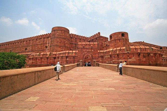 Taj Mahal and Agra Day Tour from Delhi by Luxury Car - Key points to know before you book