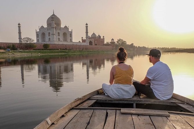 Taj Mahal Tour By Private Car - The guide and driver make the difference
