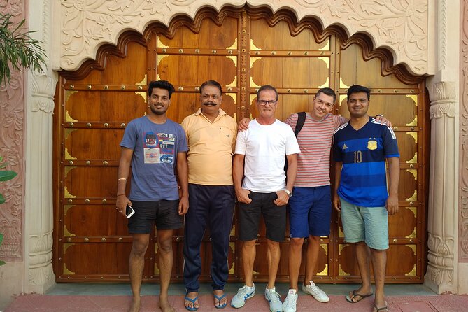 Taj Mahal tour from Jaipur by Private Car and Professional Guide. - Meeting the Licensed Guide at the Taj Mahal