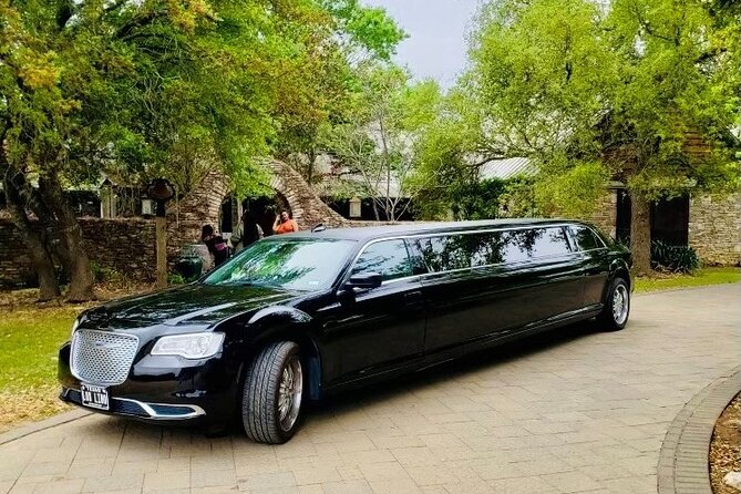 Texas Hill Country Group Wine Tour by Limousine - The limousine ride and what the fee really covers