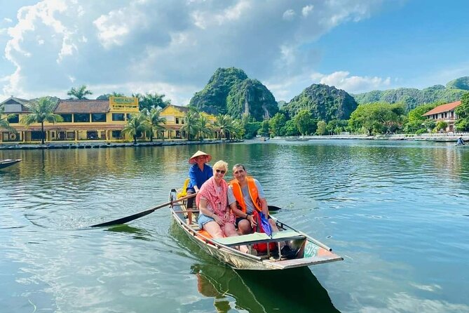 Top Highlights Ninh Binh Full Day Tours from Hanoi By Limousine - Tam Coc by bamboo boat