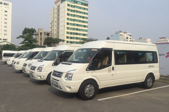 (TOP) Private car: Ho Chi Minh Airport (SGN) from/to HCM center - A simple ride from SGN to the city