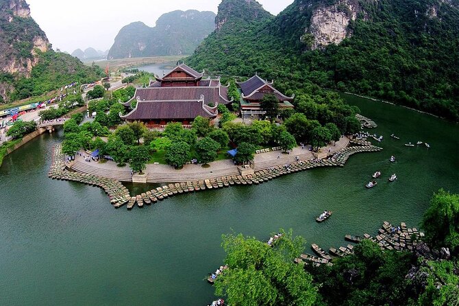 Trang An Hoa Lu Mua Cave Tour [Japanese guide, limousine bus, lunch and dinner included] - Hoa Lu and the Dinh dynasty