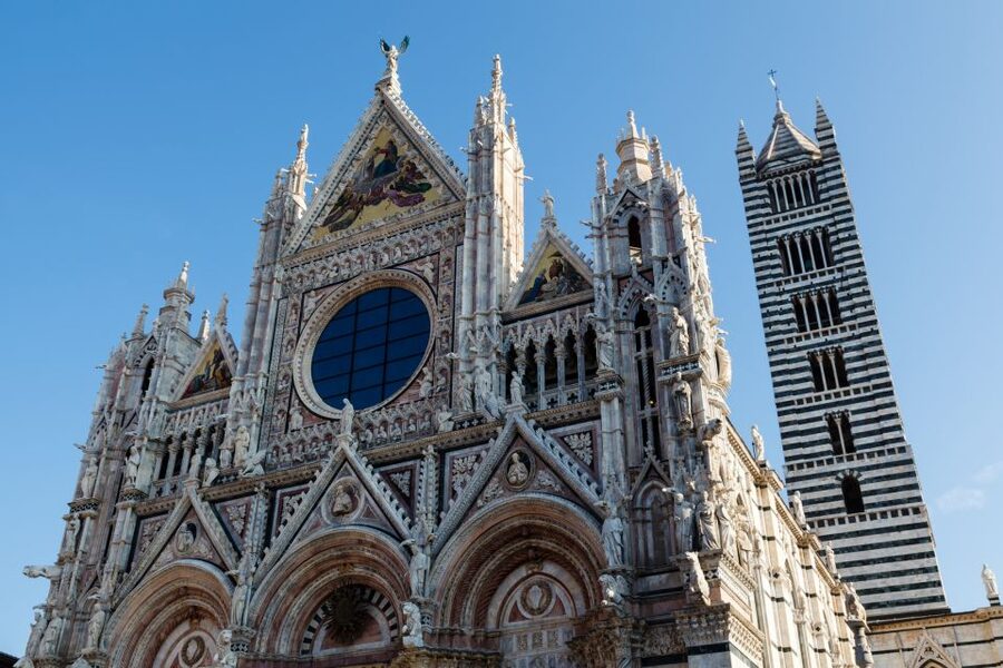 Tuscany: Full-Day Luxury Minivan Tour with Siena and Pisa - Pisa and the Piazza dei Miracoli
