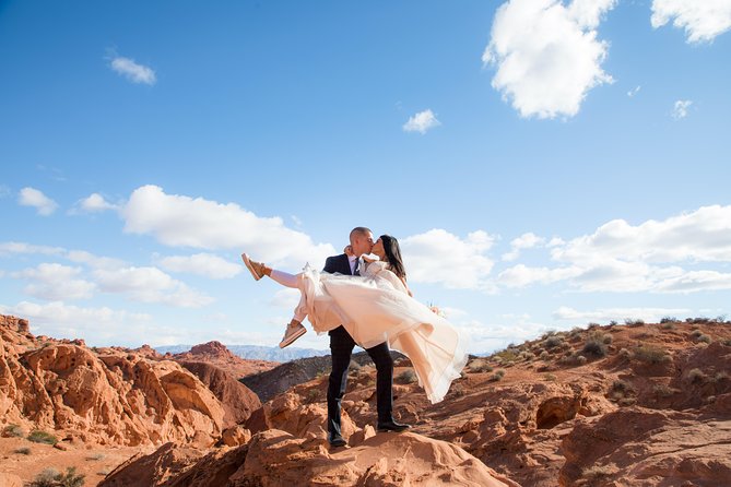 Valley of Fire Wedding by Private Limousine - Why Valley of Fire makes this wedding memorable