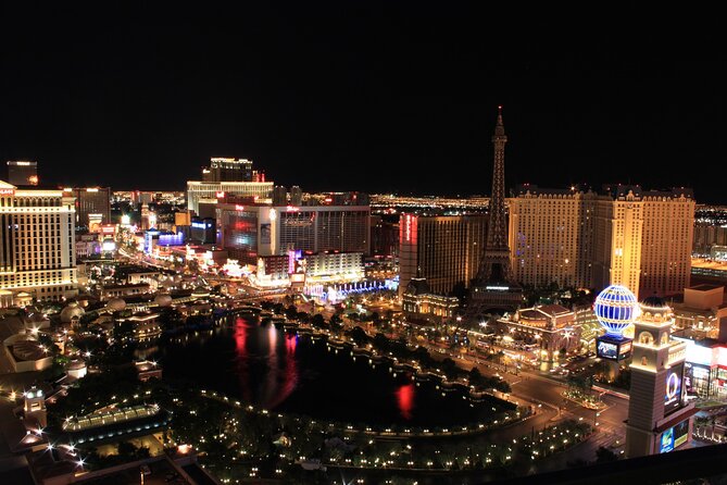 Vegas Secrets: Bars, Shopping, Limo and Dining Experience - Finishing with VIP entry at a Las Vegas nightclub