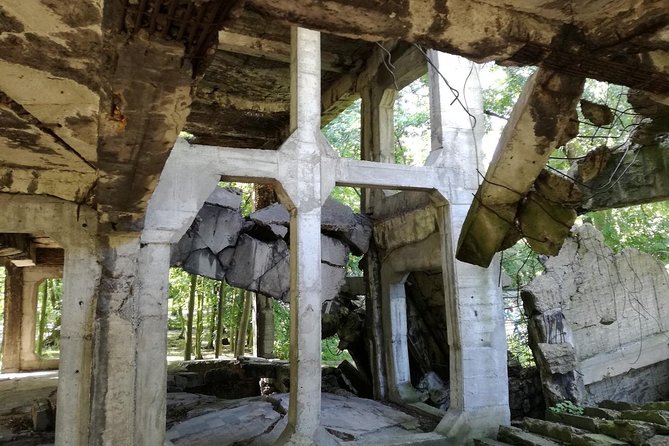 Westerplatte - 2h private trip by luxury car| - The value of exploring without a guide
