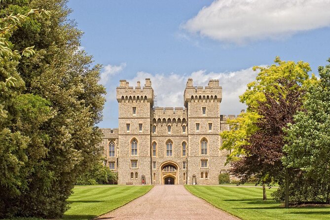 Windsor Castle and Eton College Private Car with Driver Guide - Key points to know before booking