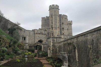 Windsor Castle and Eton College Private Car with Driver Guide