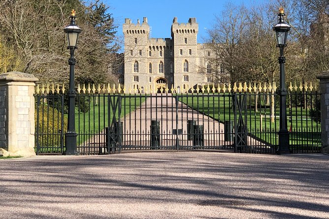Windsor Castle and Eton College Private Car with Driver Guide - Who will get the most from this experience?