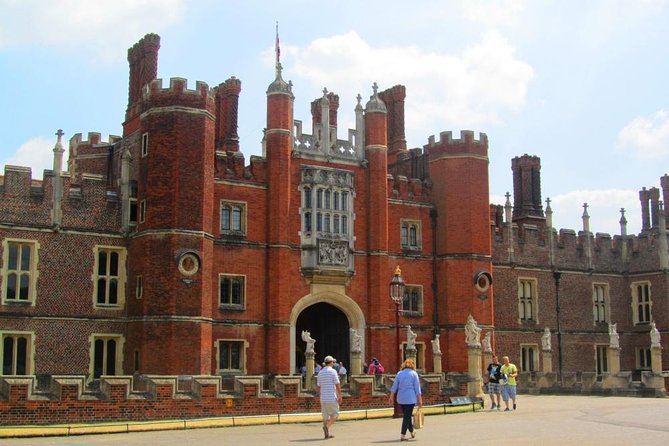 Windsor Castle and Hampton Court Private Car with Driver Guide - Hampton Court Palace: Henry VIII, then Wren