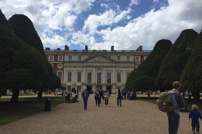 Windsor Castle and Hampton Court Private Car with Driver Guide - Lunch and pacing need your attention