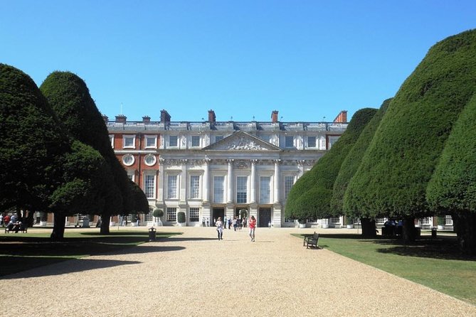 Windsor Castle and Hampton Court Private Car with Driver Guide - Who should book this private day?