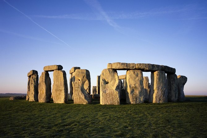 Windsor Castle, Stonehenge & Bath Private Car Tour from London - Who should book this full-day route?