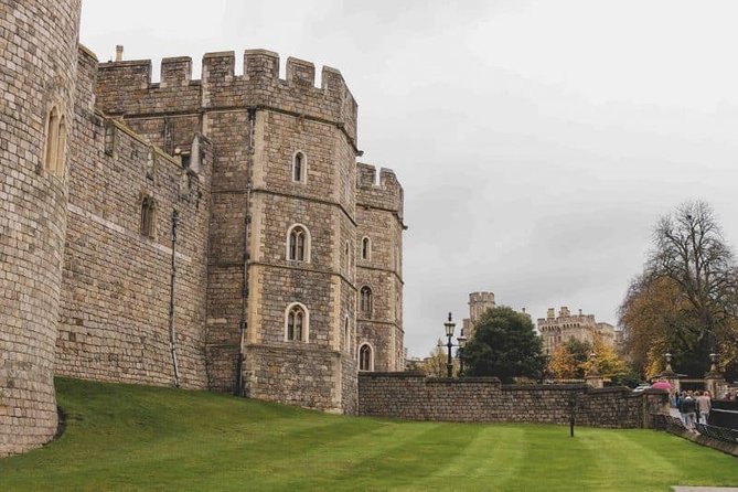 Windsor Independent Day Trip from London with Private Driver - Windsor Great Park and the Long Walk