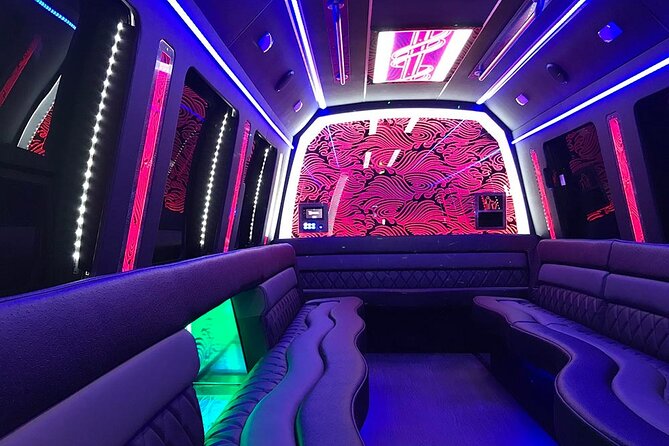 WinStar Casino Private Luxury Limousine from Dallas - What the ride includes before arrival