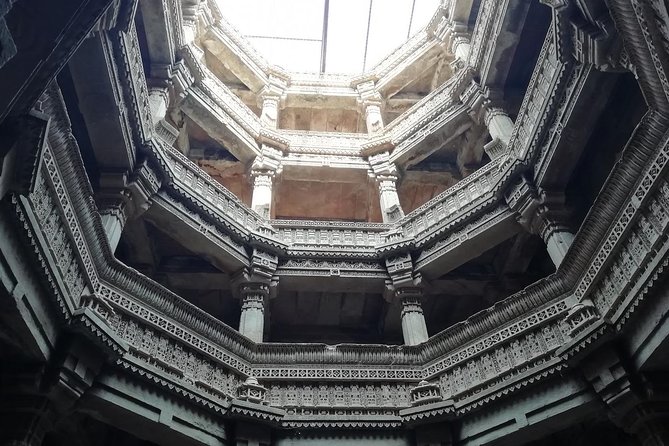 World heritage Ahmedabad city tour in private car with guide and lunch - Adalaj Stepwell is the day’s architectural prize